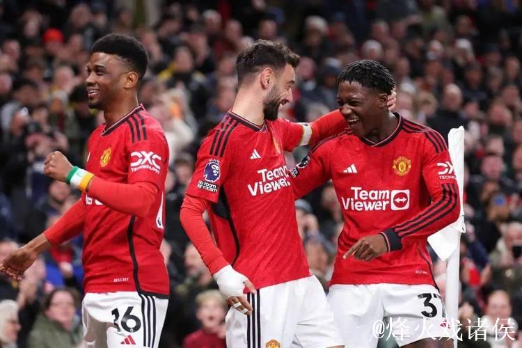 曼联除关注亚当斯外，还盯上伯恩茅斯中场斯科特